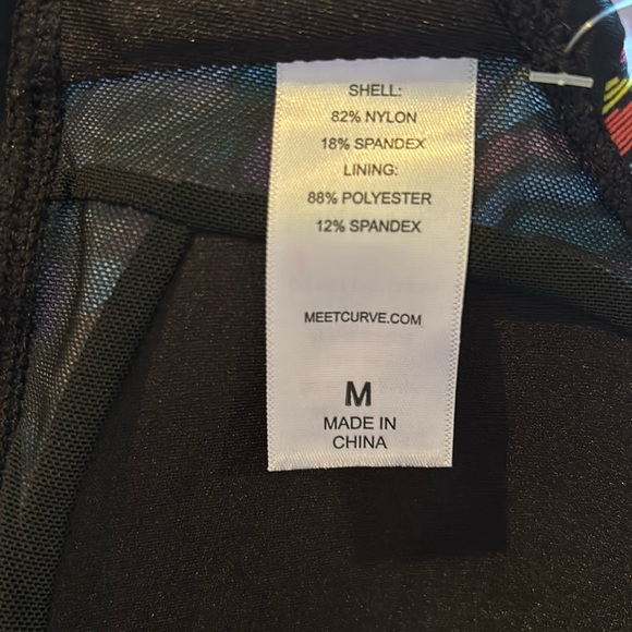 NWT Meet.Curve black & multicolored print halter top bikini top - Picture 9 of 11